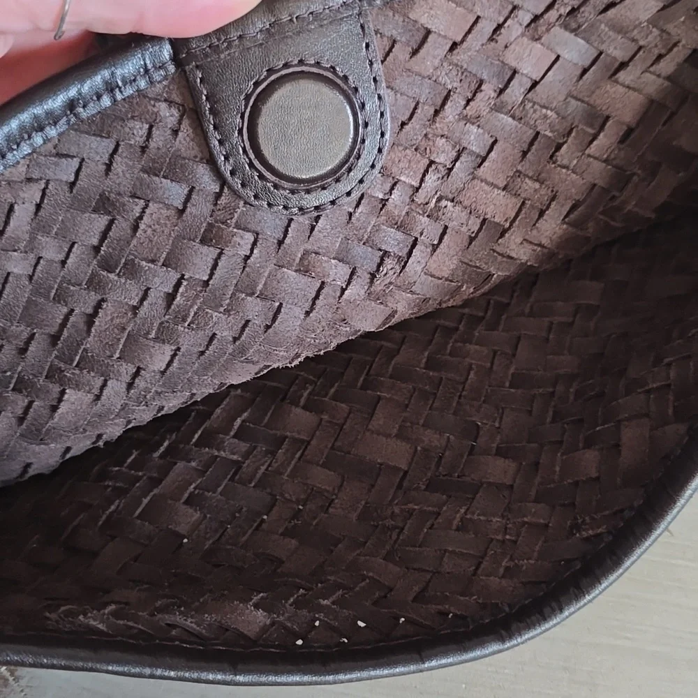 Madewell The Handwoven Shoulder Bag - Picture 10 of 10
